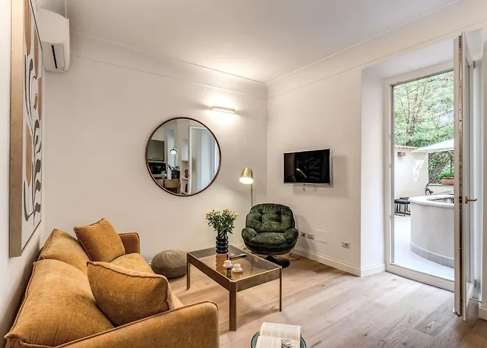 3 Bedroom Via Genova Monti Area Appartement *