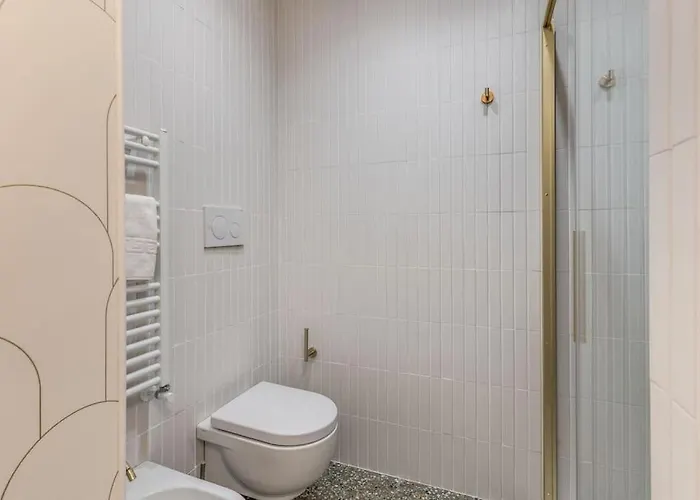 Appartement 3 Bedroom Via Genova Monti Area