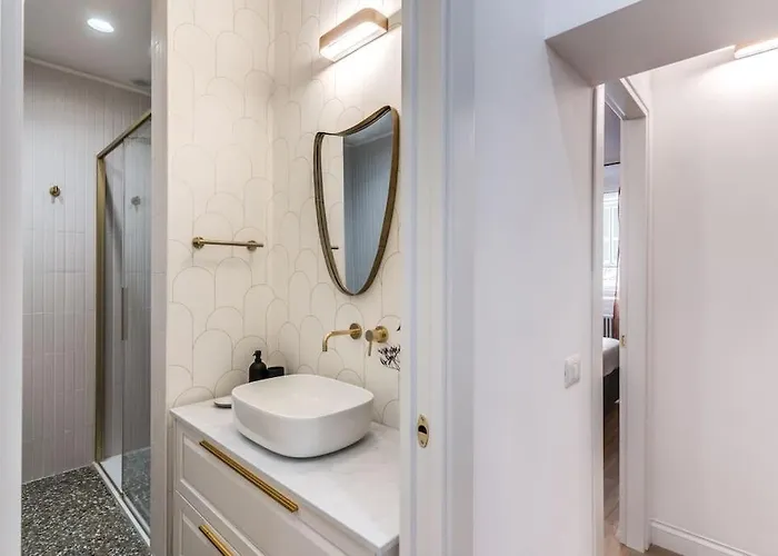 Appartement 3 Bedroom Via Genova Monti Area